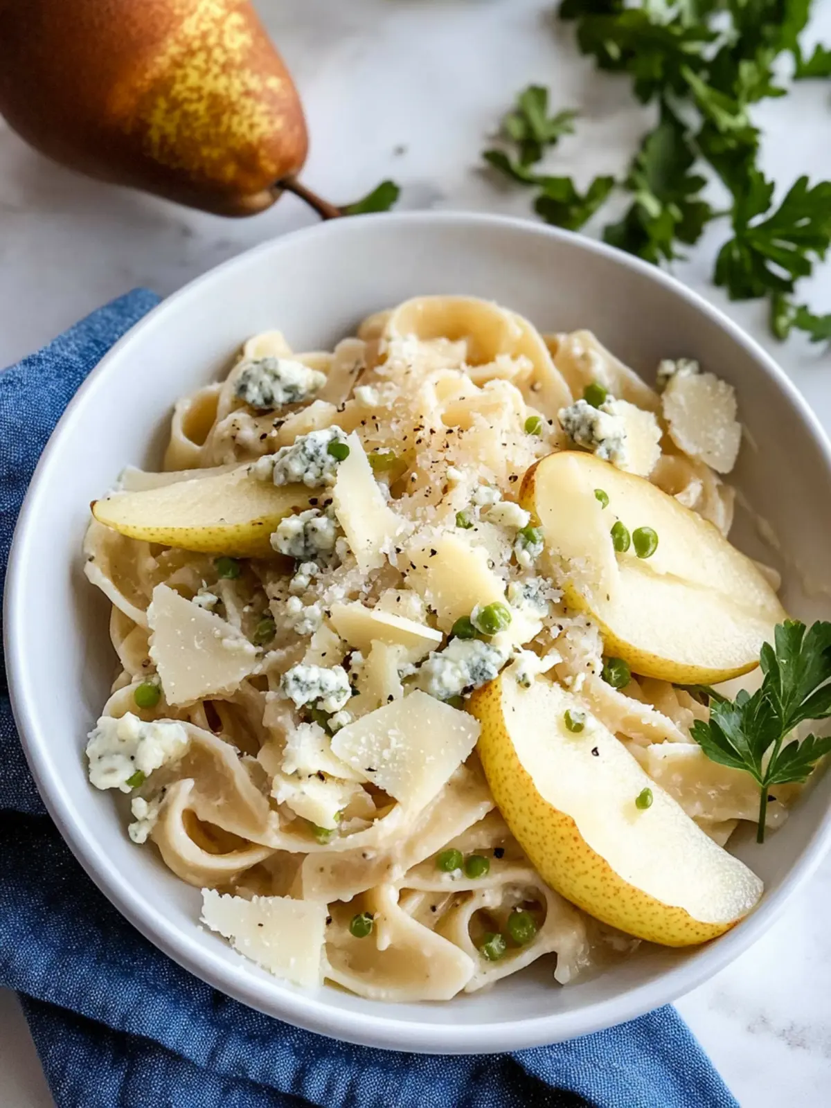 Savory Caramelized Pear & Gorgonzola Pasta in 30 Minutes 3 Caramelized Pear & Gorgonzola Pasta